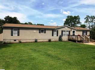 8 Pygmy Goat Ln, Stuarts Draft, VA 24477