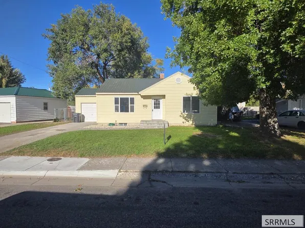 810 Crestmont Ave, Idaho Falls, ID 83402