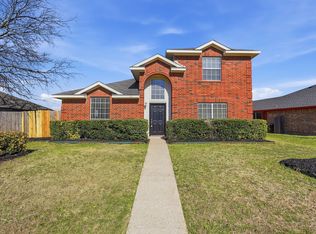 736 Trees Dr, Cedar Hill, TX 75104