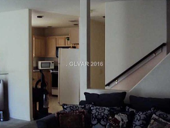 5th image of 5236 Steinbrenner Ln