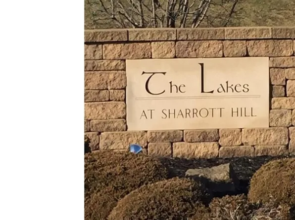 Lake Front Blvd, North Lima, OH 44452