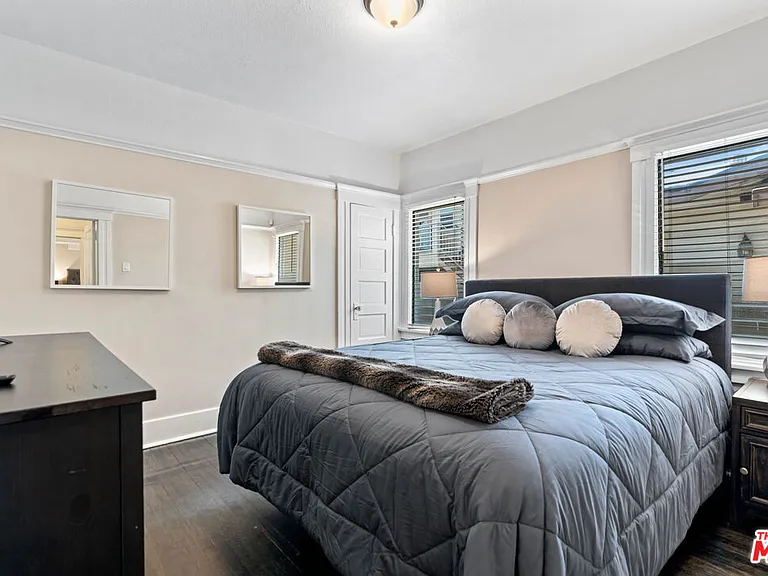 607 N Gramercy Pl — Photo 18