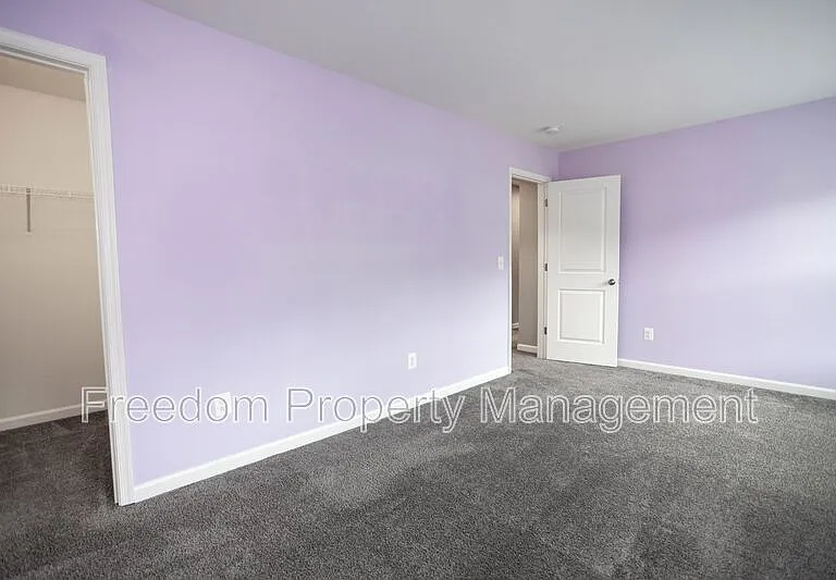 2425 Morgans Point Dr — Photo 47
