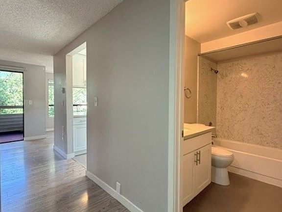 4th image of 2133 N 113th St #104R