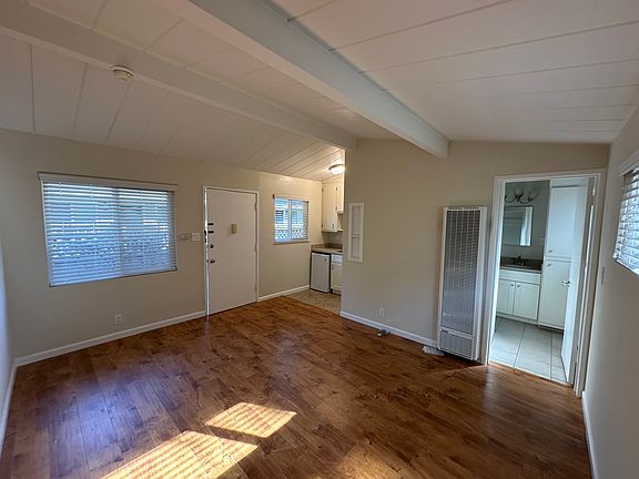 4th image of 537 Mariposa Ave