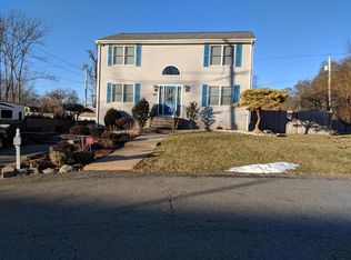 94 Sara Lynn Ct, Fall River, MA 02720