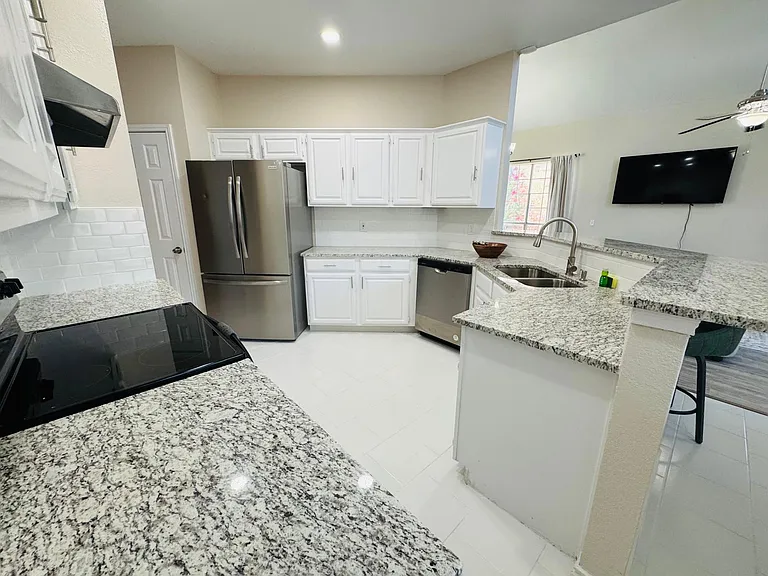 5615 Andalusia Trl — Photo 7
