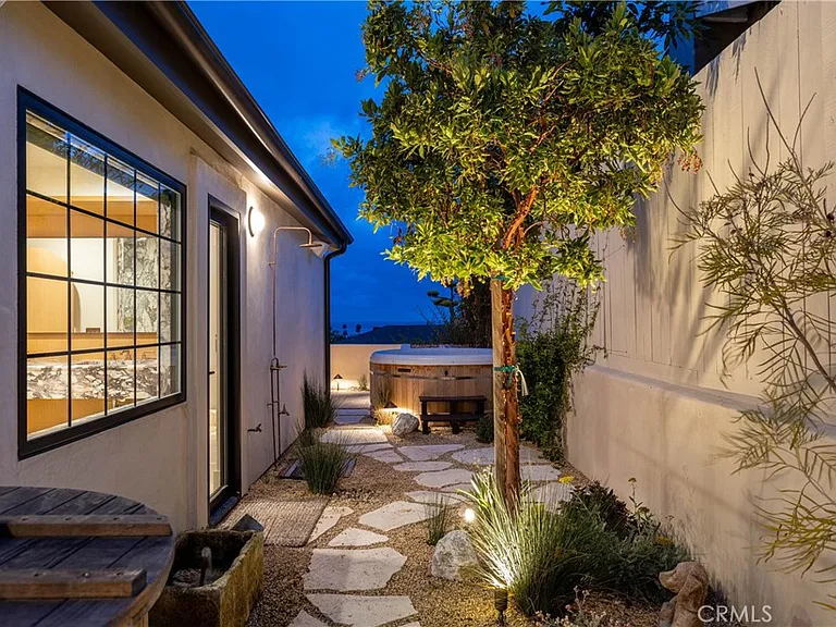 2703 Via Montecito — Photo 33