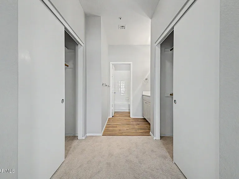 9600 N 96th St #242 — Photo 26