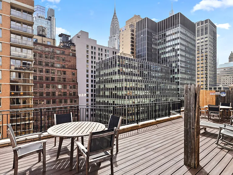 225 E 46th St #10F — Photo 12