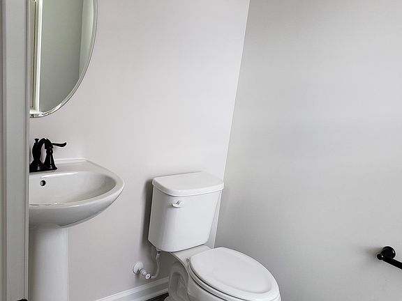 3rd image of 1252 Channing Park Cir