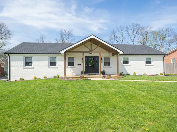 113 Woodford Village Dr, Versailles, KY 40383