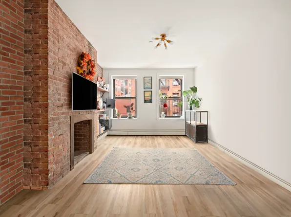 243 Mulberry Street image 1 of 9