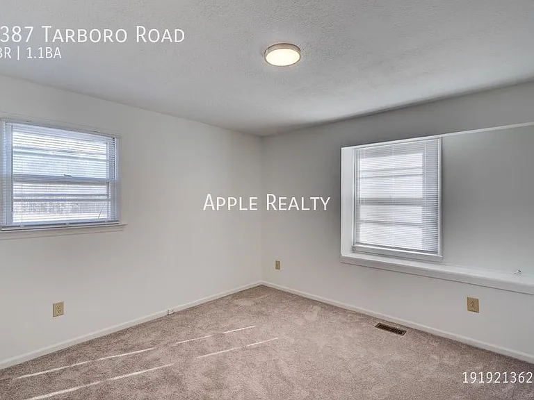 1387 Tarboro Rd — Photo 20