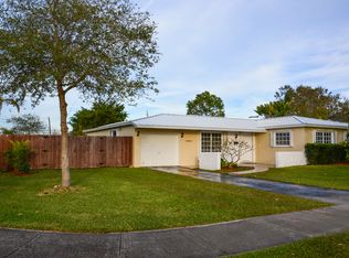 10401 SW 102nd Ave, Miami, FL 33176