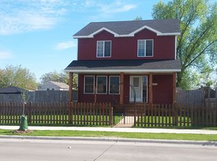 2015 26th Ave N, Minneapolis, MN 55411