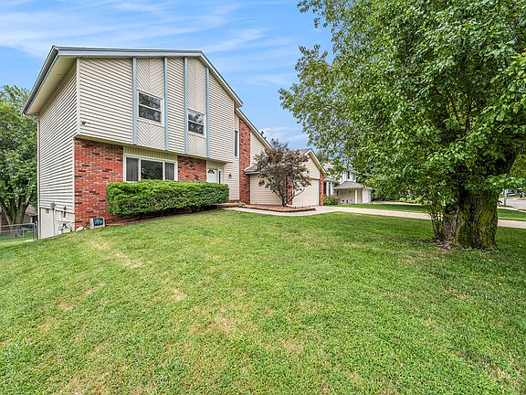 2nd image of 15003 Normandy Blvd