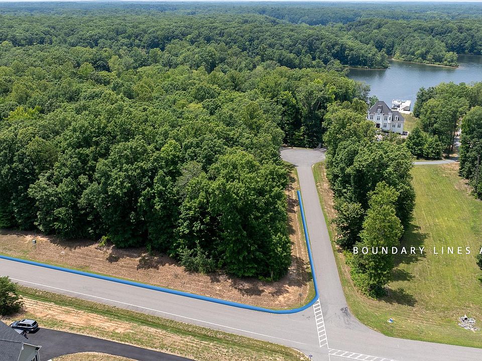 1st image of Noahs Landing Dr