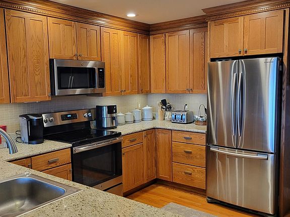 4th image of 243 Skyview Drive