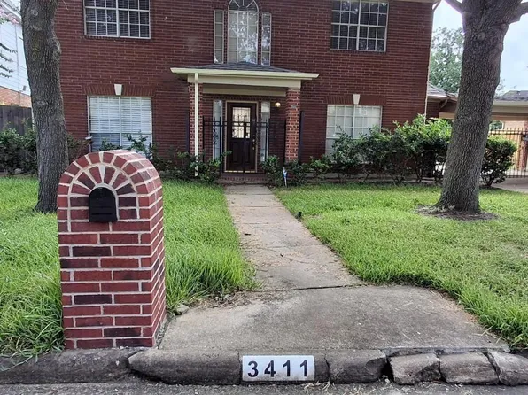 3411 Ashfield Dr, Houston, TX 77082
