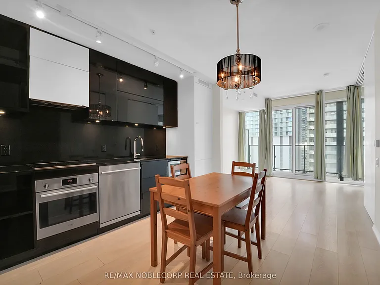 125 Peter St #2111 — Photo 3