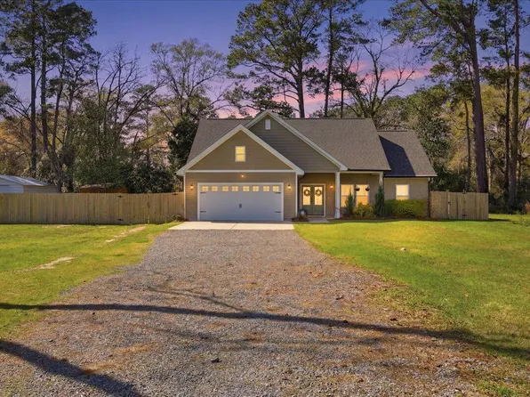 198 Quaker St, Saint George, SC 29477