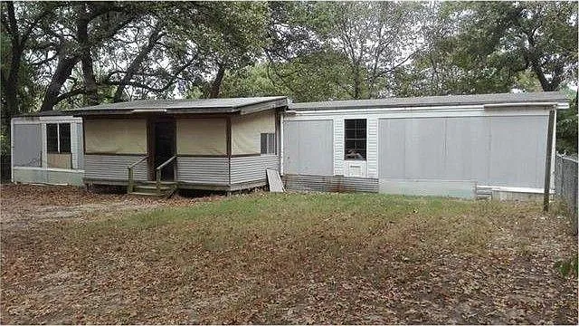 156 Southlake Dr — Photo 1