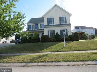 947 Silver Maple Cir, Seven Valleys, PA 17360