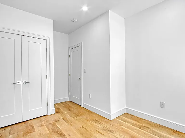 59 Arlington Ave #3 — Photo 9