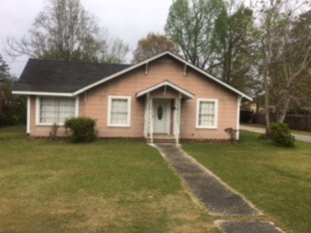 1st image of 905 Lovelace Ave