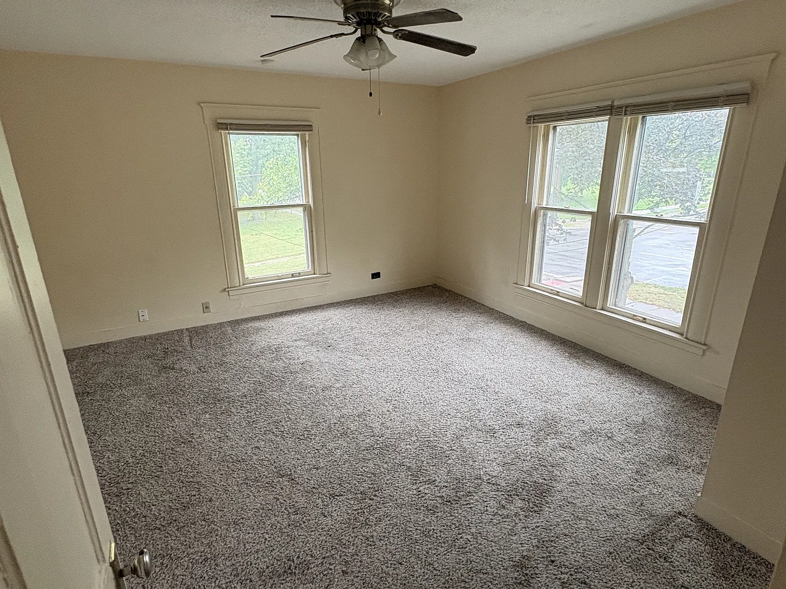 221 S Pleasant St Indep MO 64050 - 221-A — Photo 1