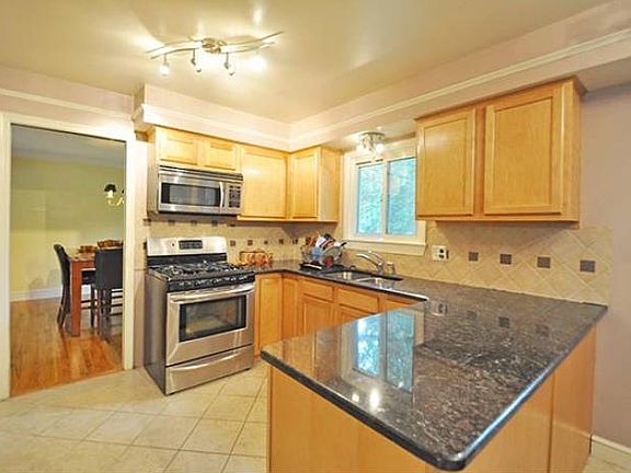 3rd image of 29694 Colony Circle Dr
