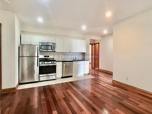 295 Convent Ave #33 Photo 1