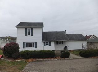 905 High St, Dresden, OH 43821