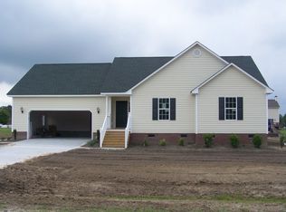 135 Kanton Dr, Jacksonville, NC 28540
