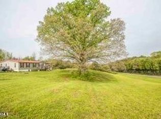 10500 Stiles Ln, Kodak, TN 37764