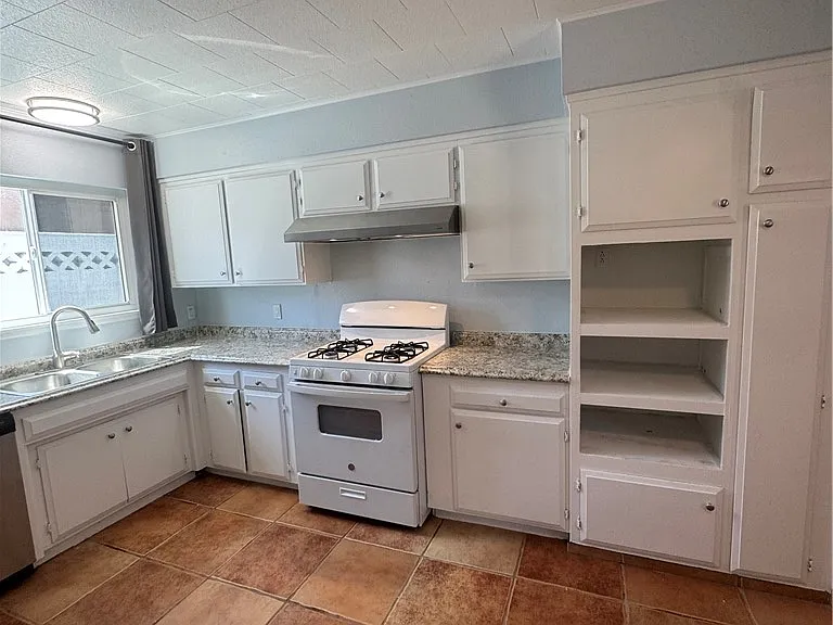 4012 Via Vaquero Ave — Photo 16