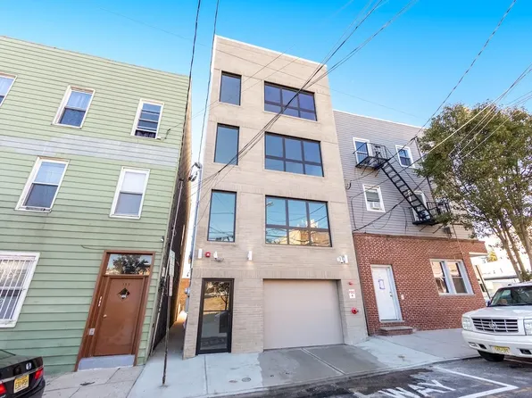 135 44th Street image 32 of 39