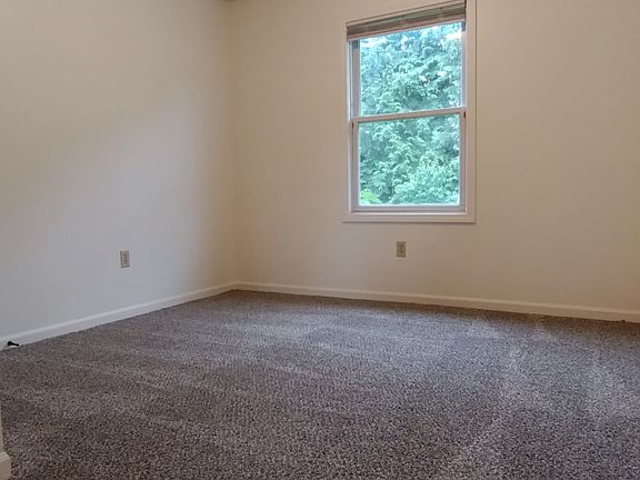4th image of 20071 Woodline Dr #10