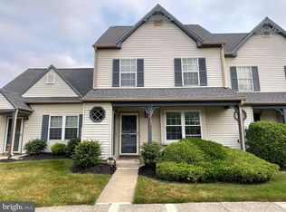 71 Knoll Dr, Blackwood, NJ 08012