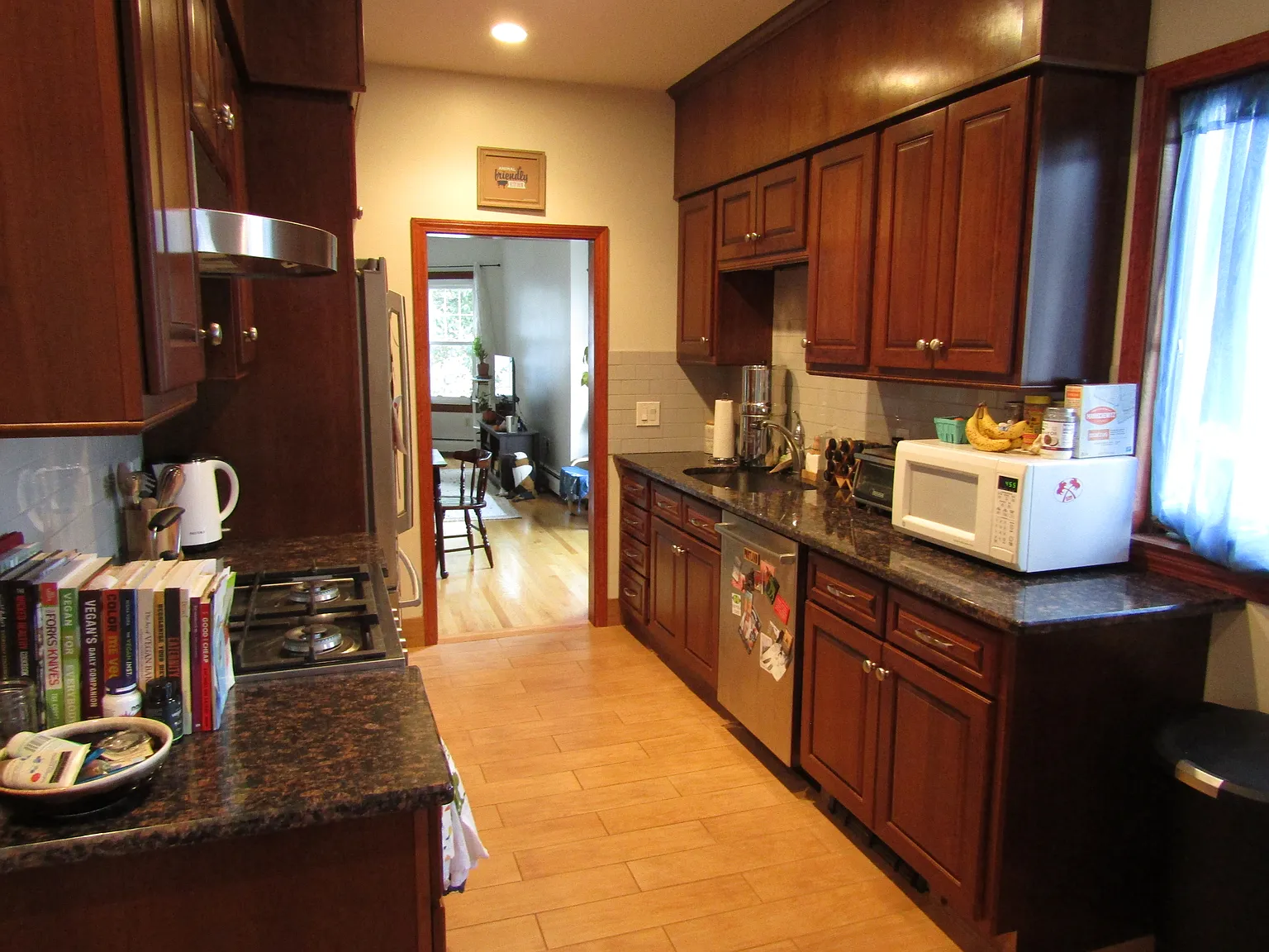 2 bed, 1370 sqft, $2,575 — Photo 3