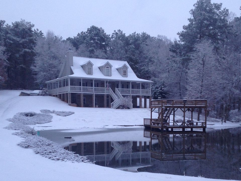 2nd image of 390 Rolling Hills Rd