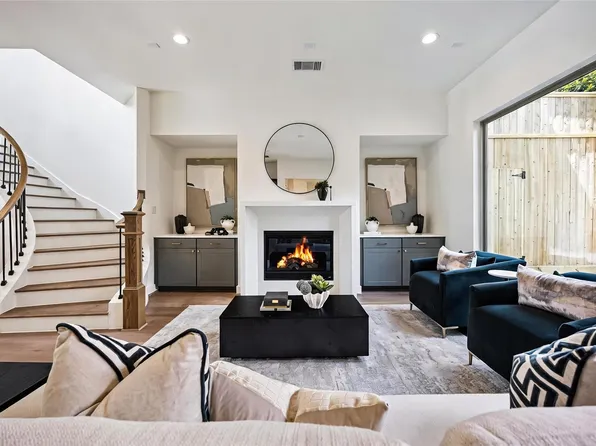 5329 Dora St, Houston, TX 77005