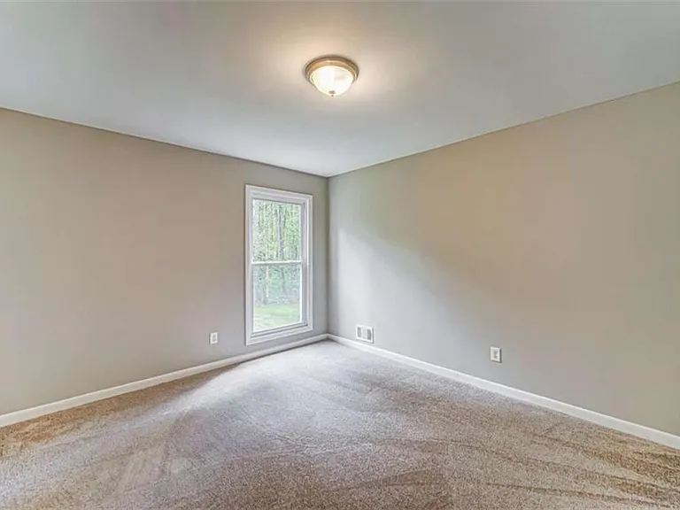 2218 Woodfern Dr — Photo 42