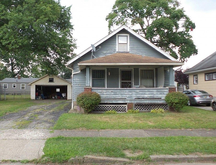 1st image of 229 Bouquet Ave