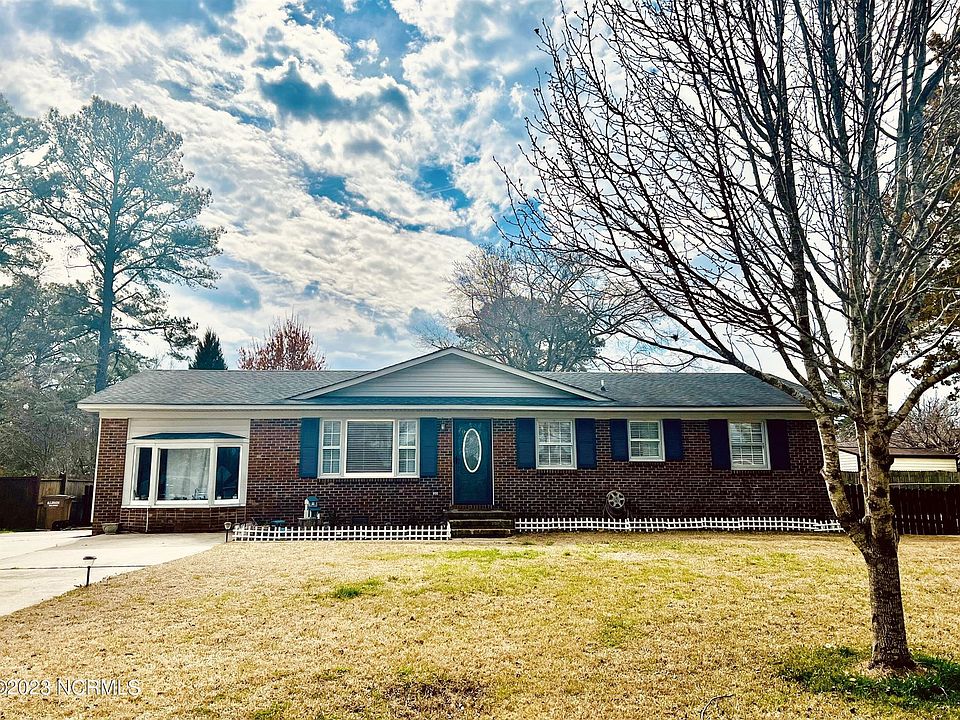 1st image of 215 Thames Dr