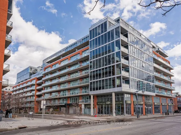 340 McLeod St #533, Ottawa, ON K2P 1A4