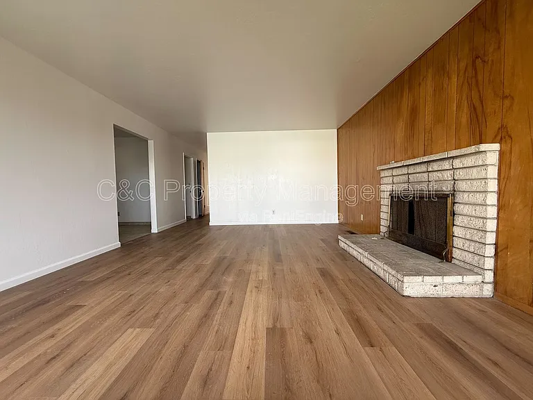 840 Camille Ct — Photo 8