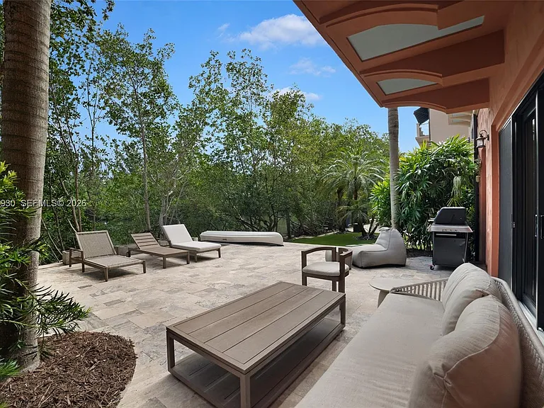 6226 Paradise Point Dr — Photo 18