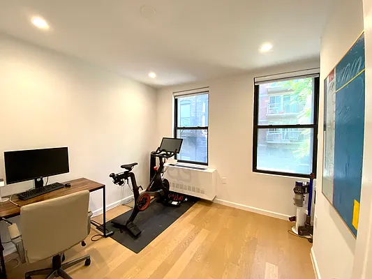 Rented by R New York | media 15